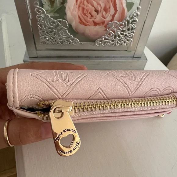 JUICY COUTURE Pink Women's Wallet Clutch with Gold Chain - Picture 11 of 11